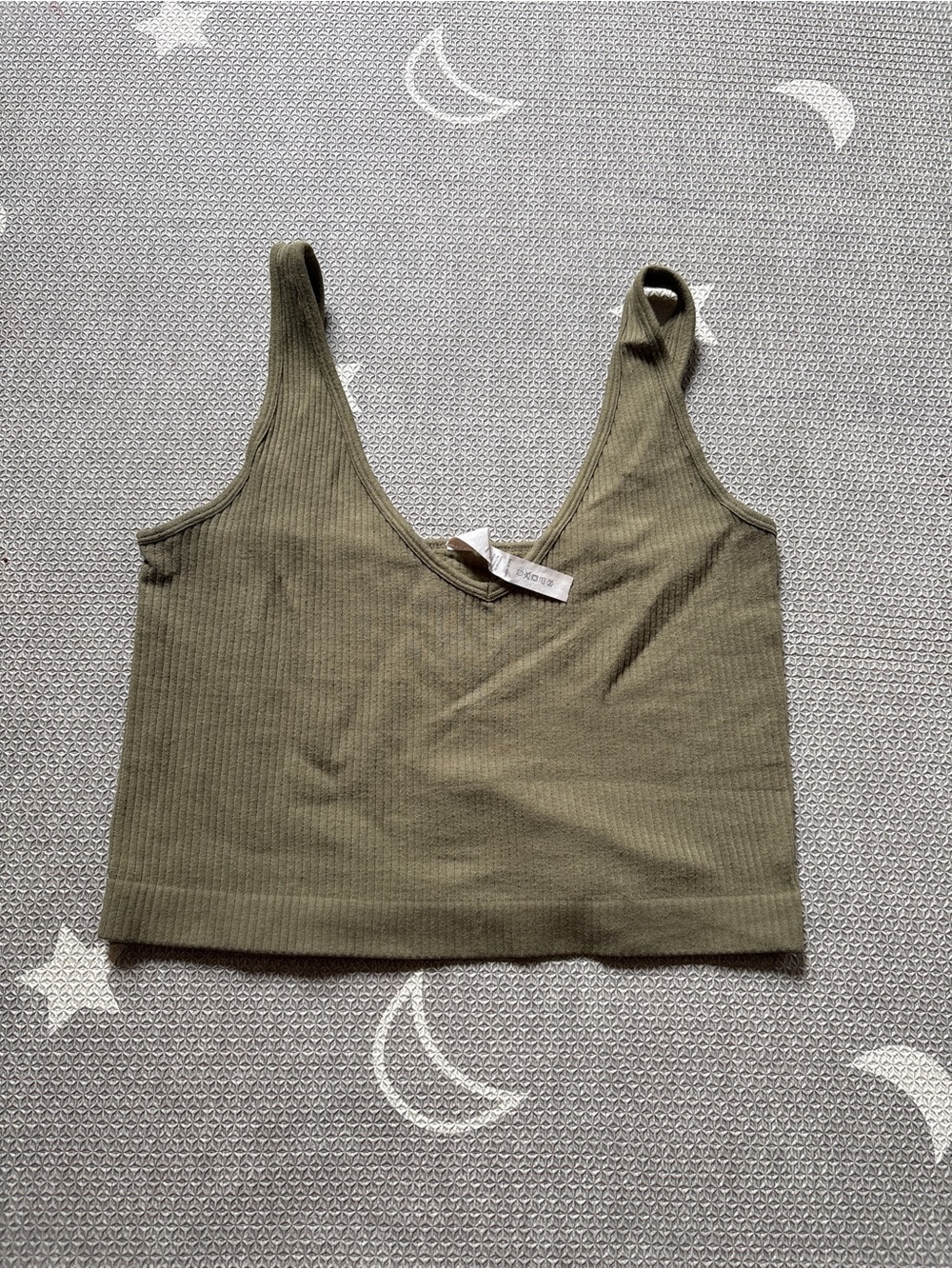 Aura Ribbed Olive Crop Tank Top